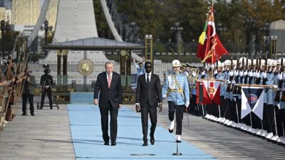 Senegal Cumhurbaşkanı Türkiye’de! Resmi törenle karşılandı