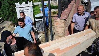 Cem Garipoğlu’nun mezarından çıkarılan örnekler yeniden kabrine konuldu