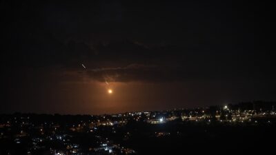 İran’dan İsrail’e füze saldırısı