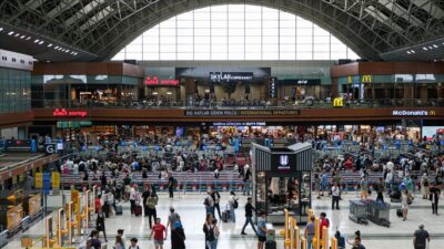 Havalimanlarında turuncu alarm