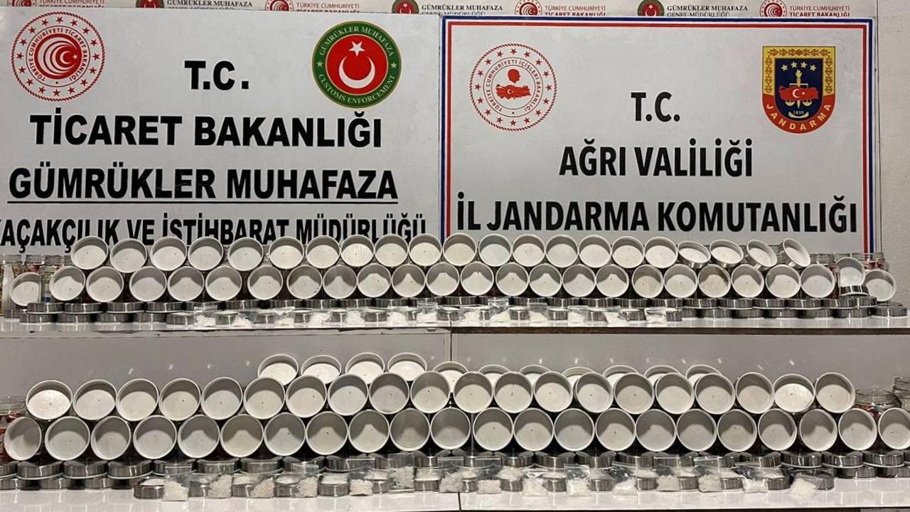 Kavanoz kapaklarına gizlemişler! 170 kilogram ele geçirildi