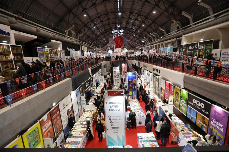 İnegöl’de Kitap Fuarı’nda hafta sonu coşkusu
