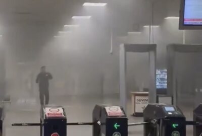 Metroda yangın paniği! Yolcular tahliye edildi