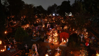 ‘Ölüler Günü’ festivalini böyle kutladılar