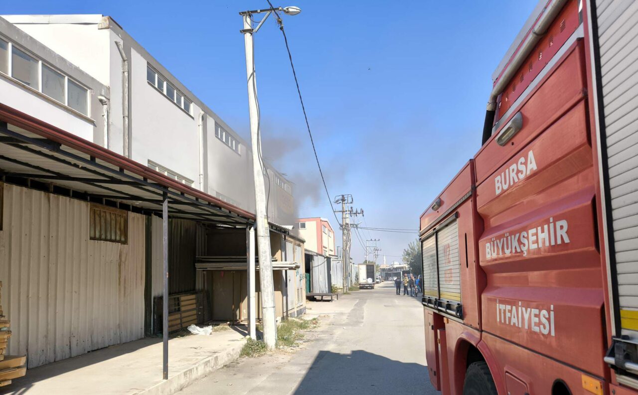 Bursa’da fabrika yangını Bursa’da fabrika yangını