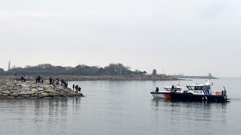 Sahil kenarında vahşet Sahil kenarında vahşet