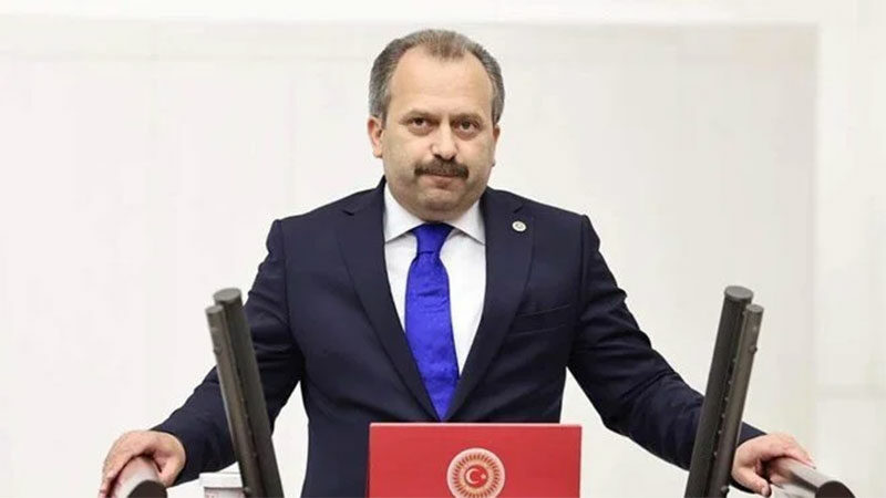 Ak Parti’li Milletvekili kalp krizi geçirdi AK Parti Kastamonu Milletvekili Halil Uluay, memleketi Kastamonu'da kalp krizi