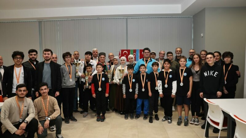 Türk dünyasını Bursa’da buluşturan etkinlik Nilüfer Belediyesi’nin ev sahipliğinde düzenlenen Türk Dünyası Kardeşlik Satranç Turnuvası’nda