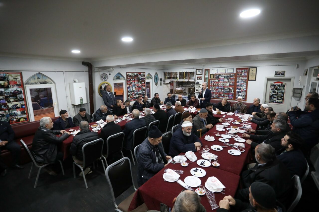 Bursa’da ‘Bereket Sofrası Buluşmaları’ başladı Bursa’da ‘Bereket Sofrası Buluşmaları’ başladı