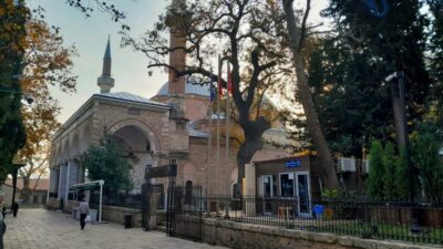 Bursa’daki tarihi cami ve türbelerdeki özel güvenlikçiler çekiliyor