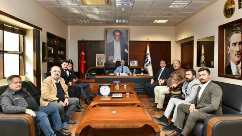 Başkan Erdem’e ANASİAD desteği: Mustafakemalpaşa ekonomisine ortak akıl Mustafakemalpaşa Belediye Başkanı Şükrü Erdem, Anadolu Sanayici ve İş İnsanları