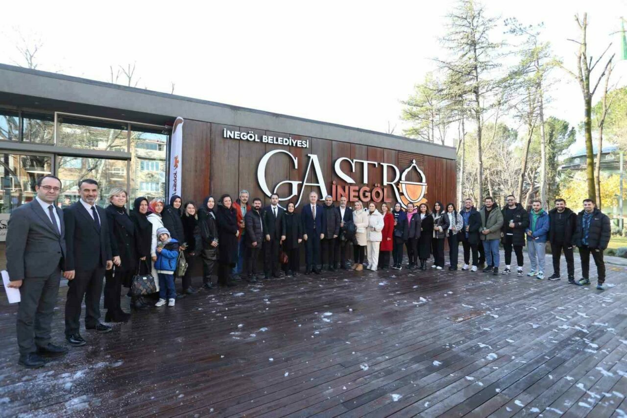 Başkan Taban’dan İnegöl Belediyesi öğretmenlerini kutlama Başkan Taban’dan İnegöl Belediyesi öğretmenlerini kutlama