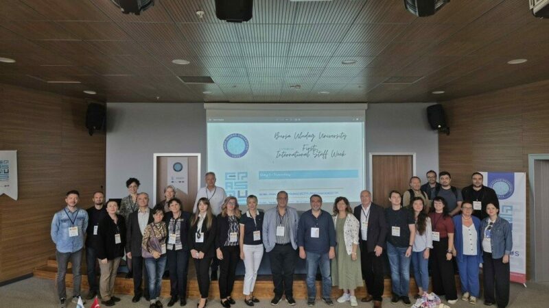 Bursa Uludağ Üniversitesi’nde bir ilk Bursa Uludağ Üniversitesi (BUÜ) Erasmus Koordinatörlüğü, özel bir projeye daha