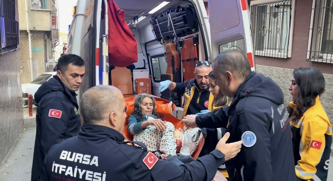 Bursa’da acı olay! Evde 5 gün mahsur kaldılar Bursa’da acı olay! Evde 5 gün mahsur kaldılar