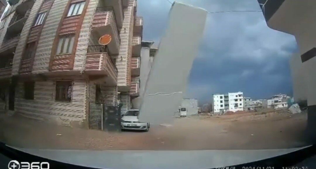 Bursa’da fırtına sonrası ilginç görüntüler kameraya yansıdı Bursa’da fırtına sonrası ilginç görüntüler kameraya yansıdı