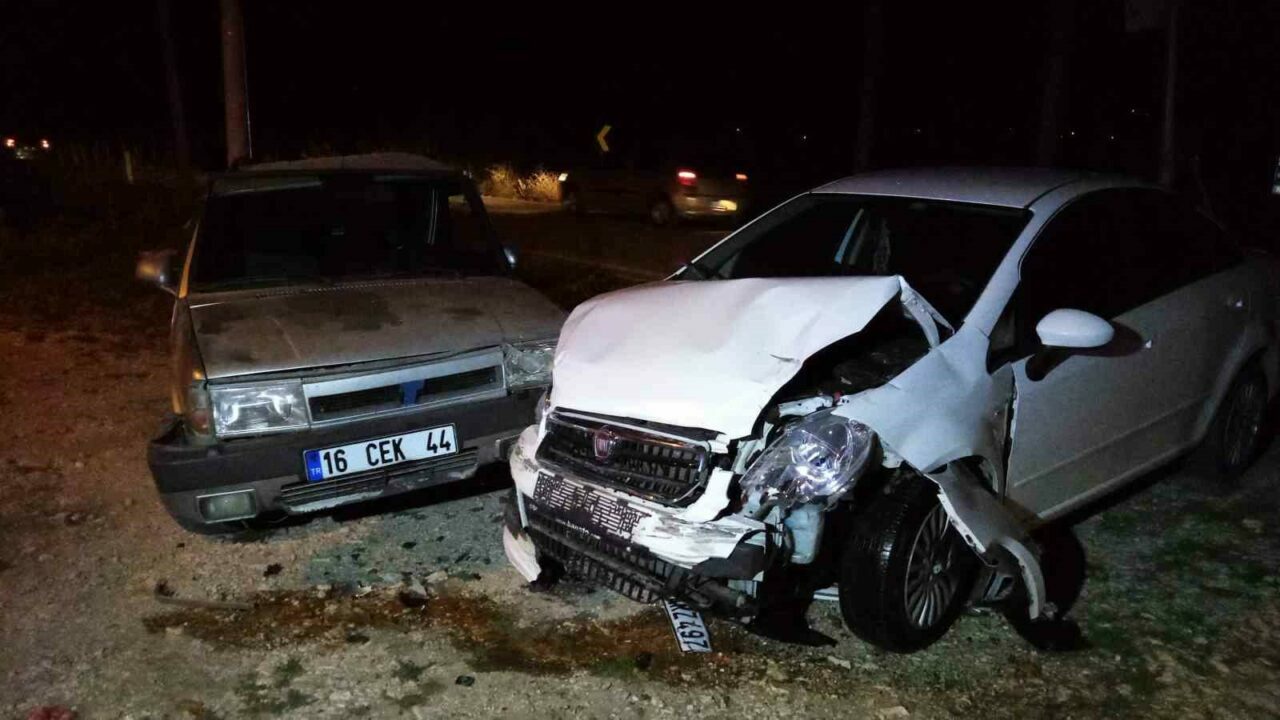 Bursa’da feci kaza: 6 yaralı Bursa’da feci kaza: 6 yaralı