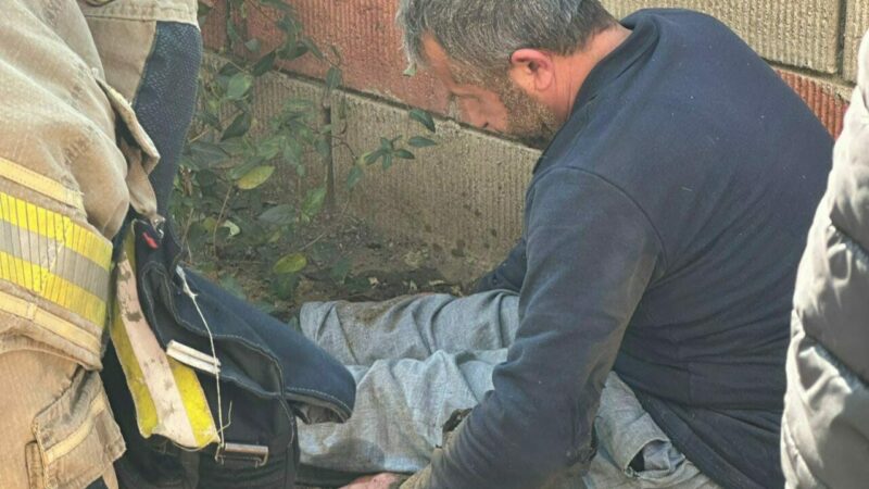 Bursa'nın İnegöl ilçesinde, Süleymaniye Mahallesi'nde 4 katlı bir binanın çatı