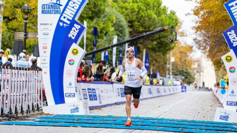 Bursalı polis memuru Küçükbahar’dan 46. İstanbul Maratonu’nda büyük başarı Bursa'da görev yapan polis memuru Yasin Küçükbahar, İş Bankası 46.