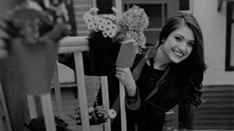 Şenay Aybüke Öğretmen anısına Şenay Aybüke Öğretmen anısına