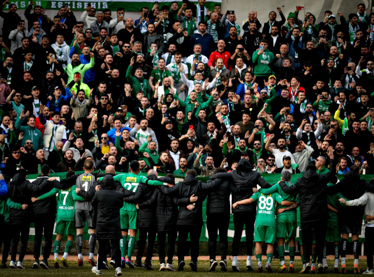 Bursaspor’da söz birliği; Şampiyonluk yükleniyor…