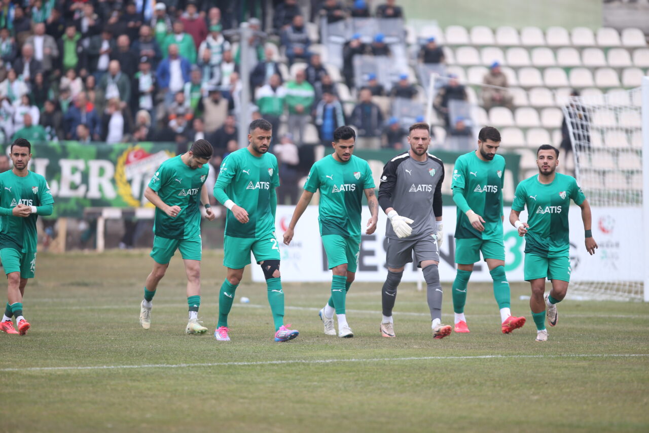 Bursaspor’da büyük rekabet!