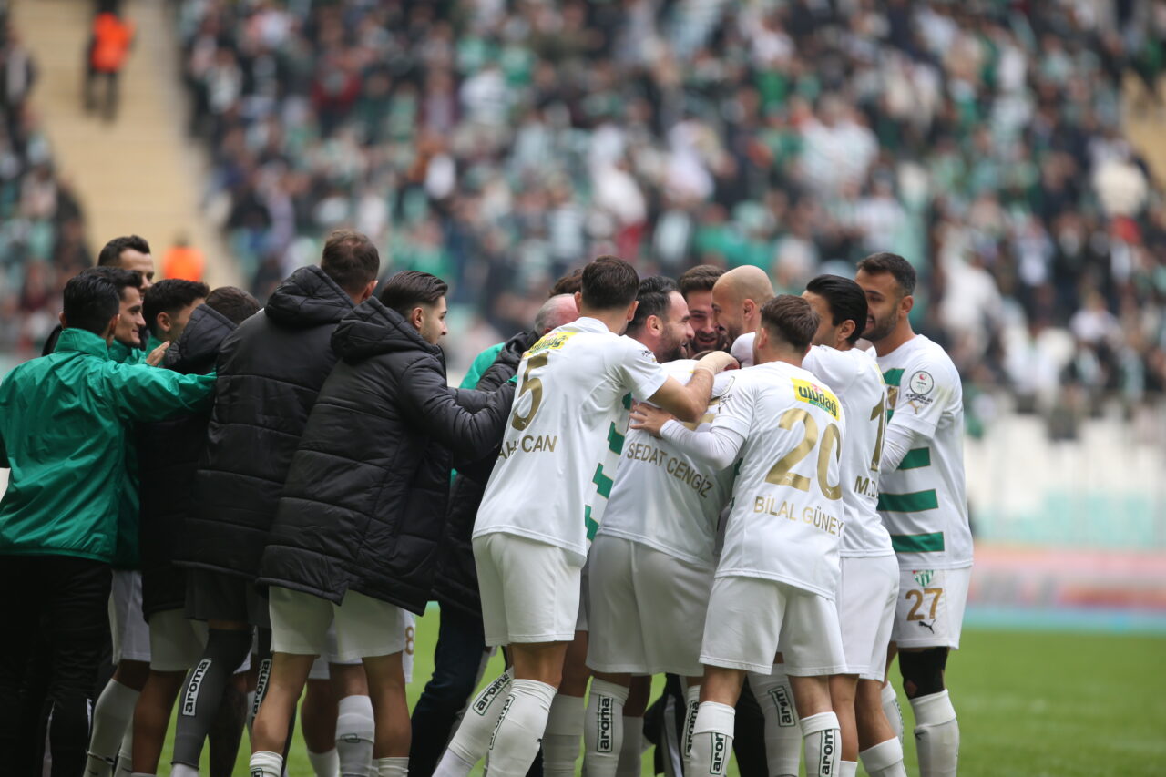 Timsah durdurulamıyor! Bursaspor’dan farklı galibiyet