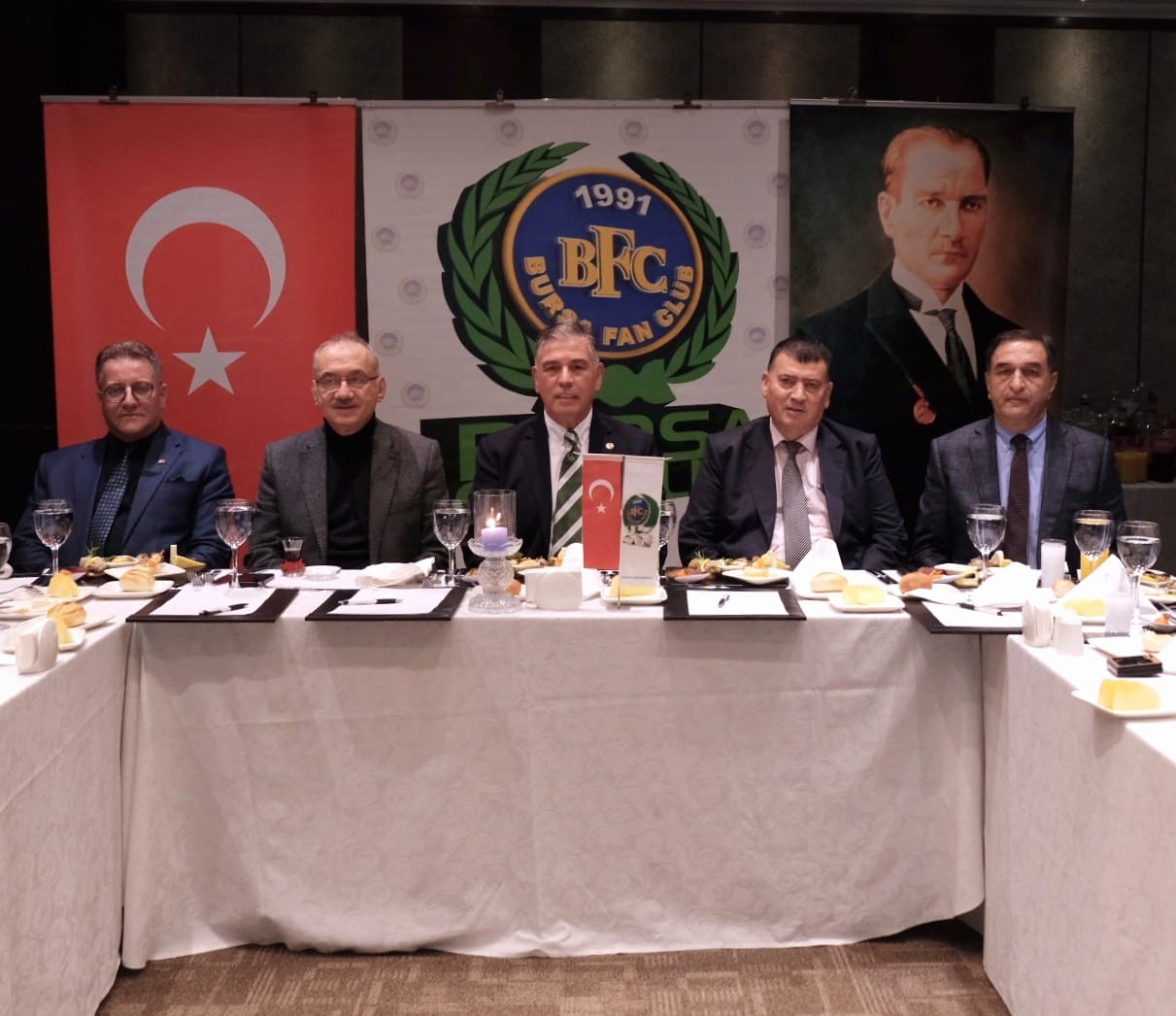 Bursa Fan Club’ın konuğu Gıyasettin Bingöl Bursa Fan Club’ın konuğu Gıyasettin Bingöl