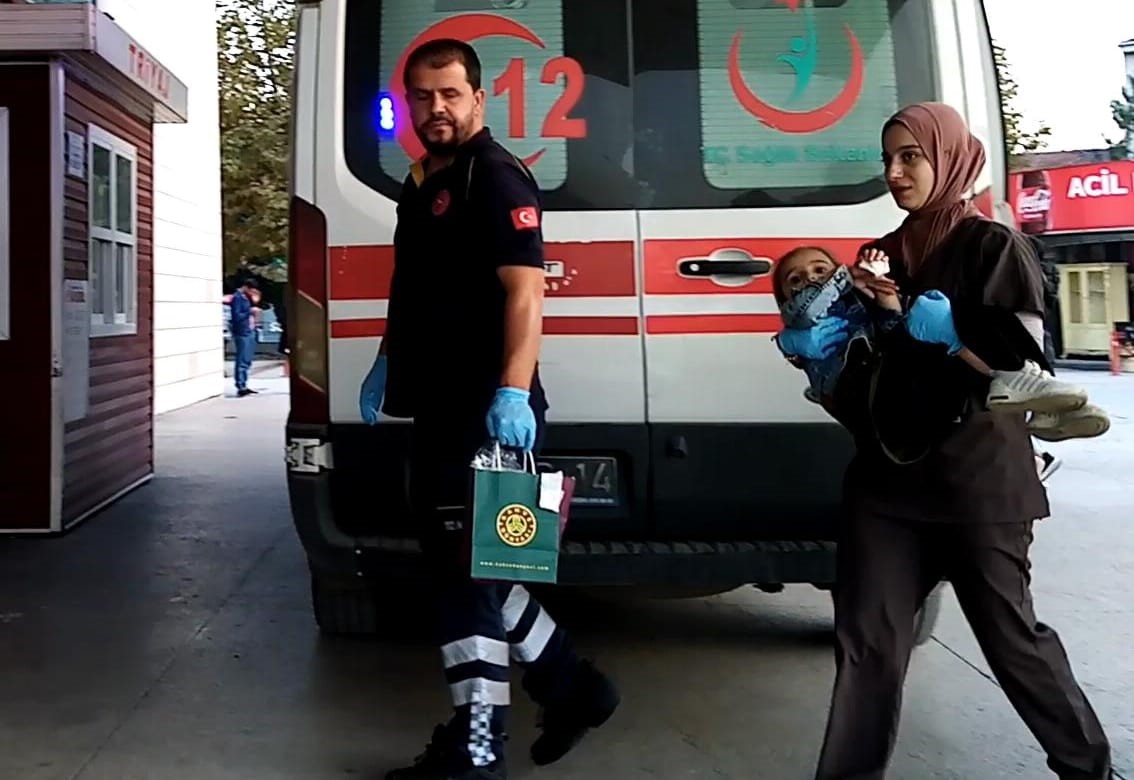 Bursa’da AVM’de yürüyen merdiven faciası Bursa’da AVM’de yürüyen merdiven faciası