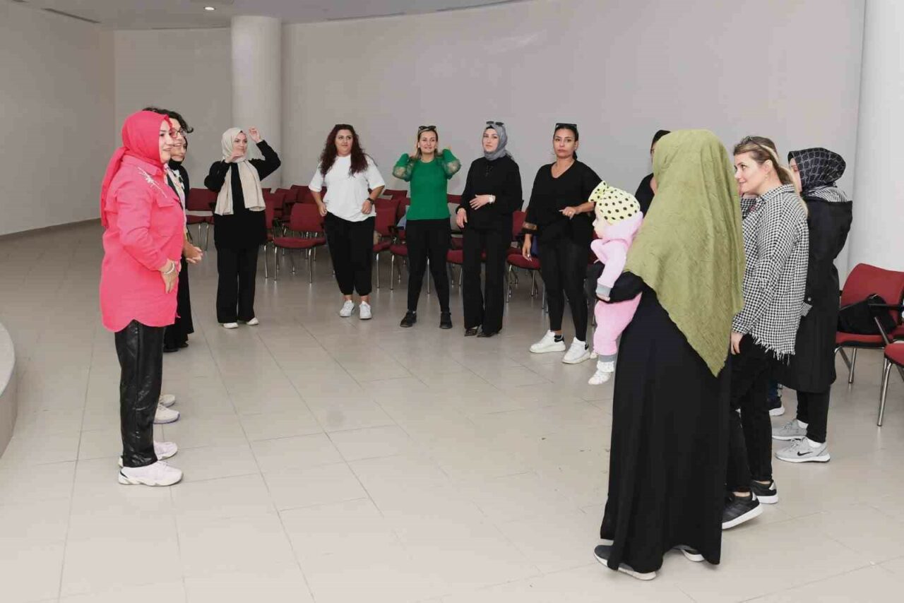 Kadın tiyatrocular Osmangazi’de yetişecek Kadın tiyatrocular Osmangazi’de yetişecek