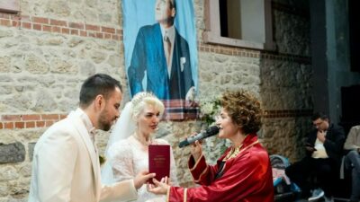 Nikahını kıydığı damatla evlendi, 2-3 gün sonra fark etti!