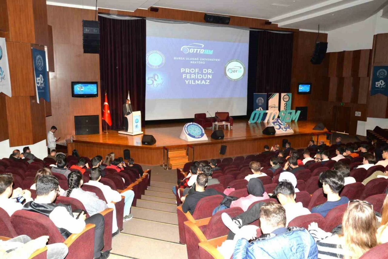 Bursa’da otomotiv sektörü temsilcileri öğrencilerle buluştu