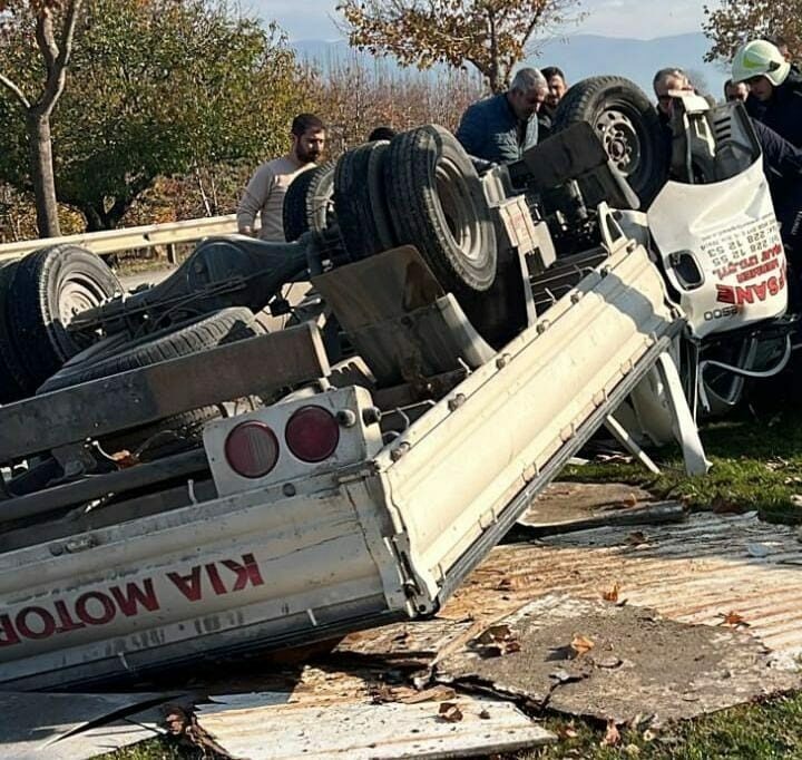 Bursa’da korkunç kaza: 2 ölü Bursa’da korkunç kaza: 2 ölü