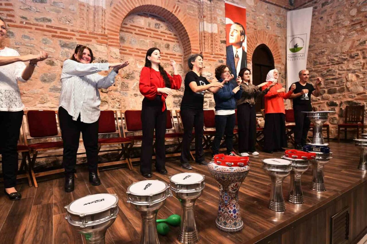 Osmangazi’de Ritim Atölyesi kursiyerleri sertifikalarını aldı