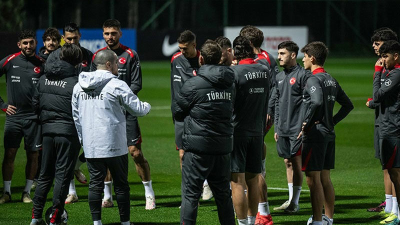 Golcü isim Milli Takım kadrosundan çıkarıldı Ahmed Kutucu, sakatlığı nedeniyle UEFA Uluslar Ligi'nde Galler ve Karadağ