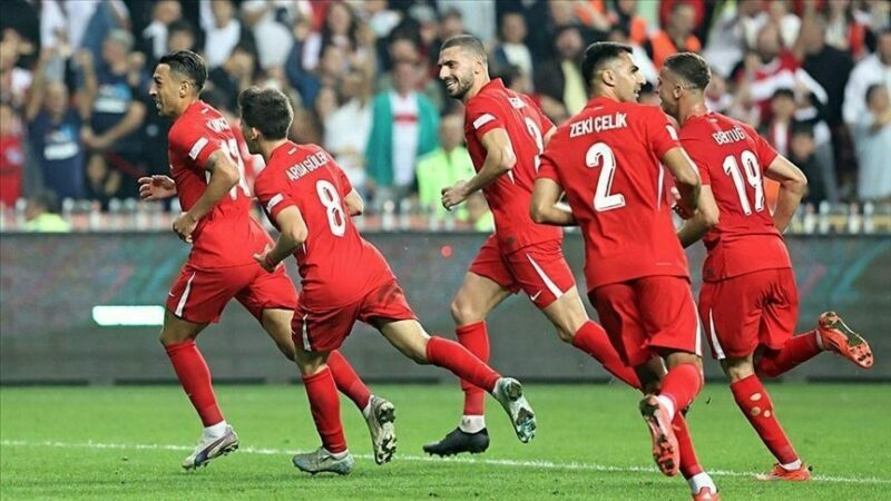A Milli Takım, Uluslar A Ligi'ne yükselmek için sahaya çıkıyor.