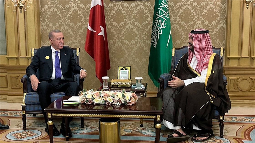 Cumhurbaşkanı Erdoğan, Suudi Arabistan Veliaht Prensi Selman ile görüştü