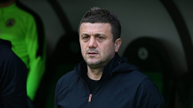 Trendyol Süper Lig ekiplerinden Kasımpaşa'da teknik direktörlük görevine Hakan Keleş