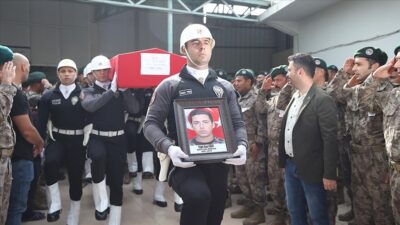 Şehit polise son görev