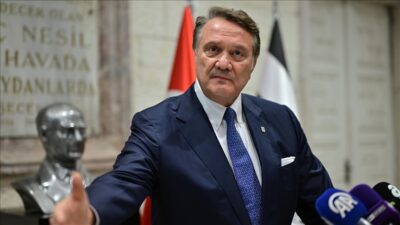 Hasan Arat, Beşiktaş başkanlığından istifa etti