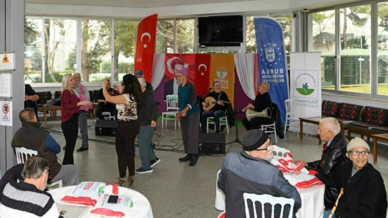 Osmangazi Belediyesi Türk Sanat Müziği Korosu, huzurevi sakinleri için moral