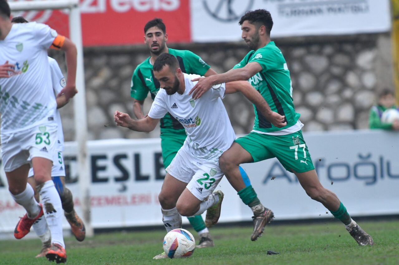 Bursa’nın 3.Lig’deki temsilcisi evinde yıkıldı
