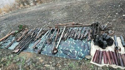 Zap’ta çok sayıda silah, mühimmat ve teçhizat ele geçirildi