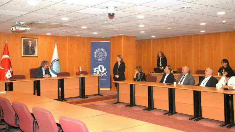 1001 proje çalışmaları BUÜ yönetimine anlatıldı Bursa Uludağ Üniversitesi (BUÜ) Tıp Fakültesi Öğretim Üyesi Prof. Dr.