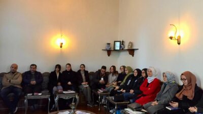 Yazarları, şairleri ve fikir önderlerini vatandaşlar ile buluşturan Osmangazi Belediyesi,