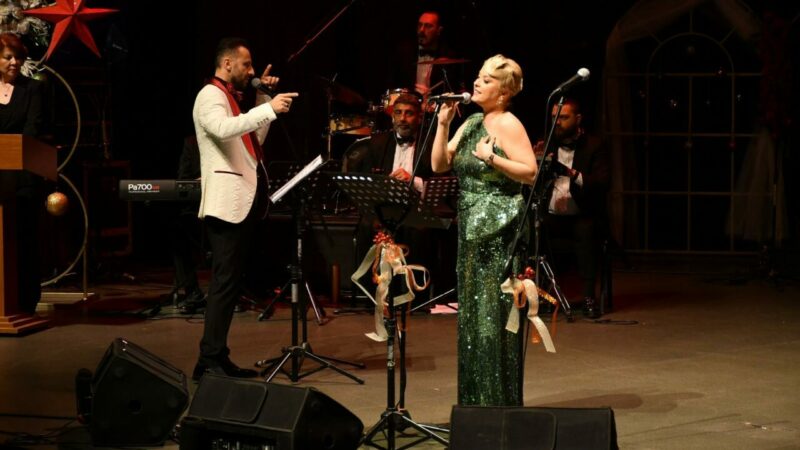 Nilüfer Konservatuvar Derneği, Zeki Müren ve Zekai Tunca şarkıları ile