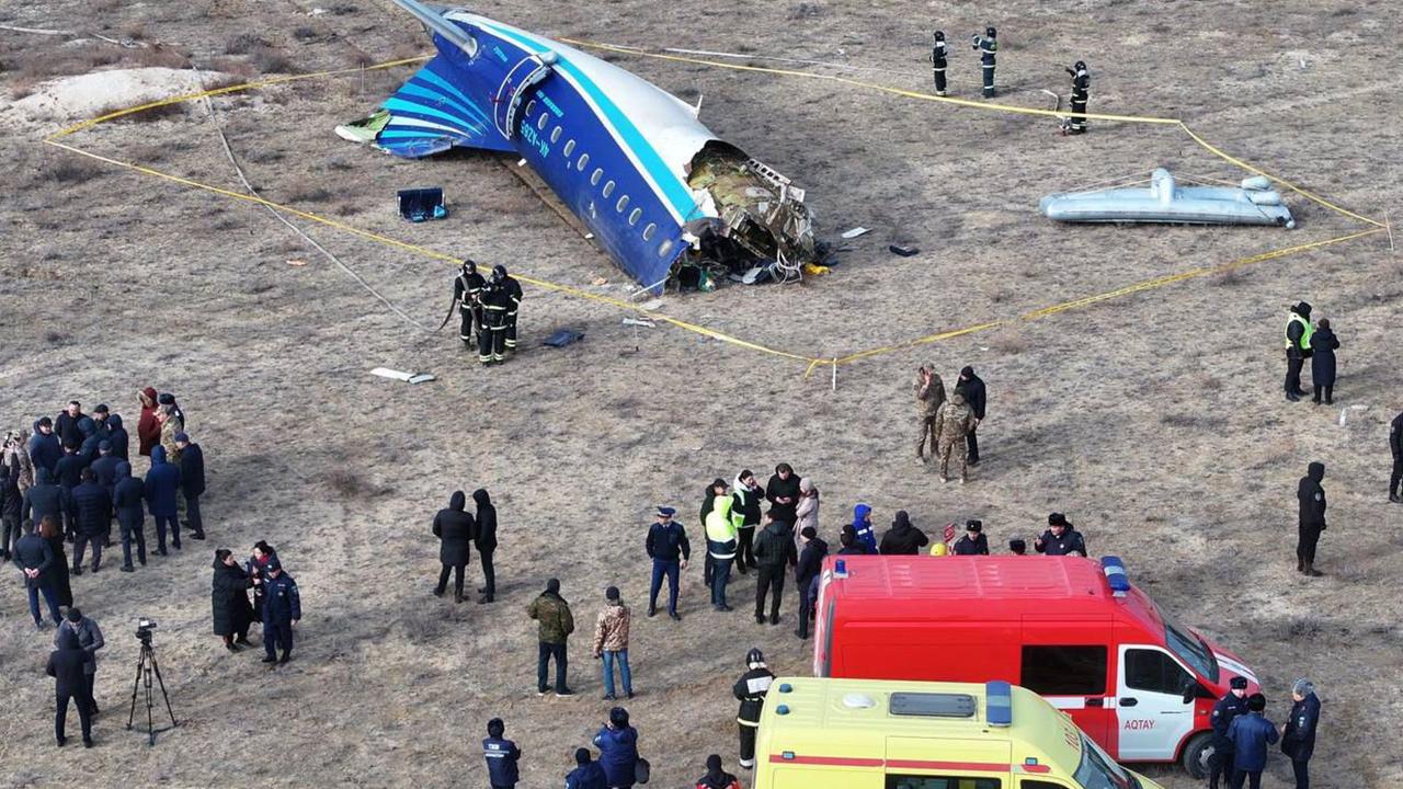 Düşen uçakla ilgili vahim iddia: Denize düşmesini mi istediler? Düşen uçakla ilgili vahim iddia: Denize düşmesini mi istediler?