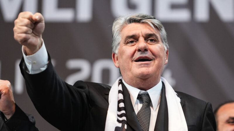 Beşiktaş’ın yeni başkanı belli oldu Beşiktaş Kulübünün olağanüstü seçimli genel kurulunda Hüseyin Yücel'e karşı büyük