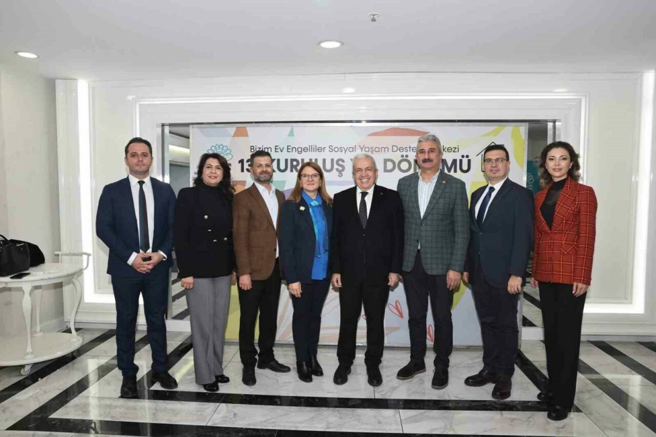 Bursa’da Bizim Ev’in 13.yıl dönümüne anlamlı kutlama Bursa’da Bizim Ev’in 13.yıl dönümüne anlamlı kutlama