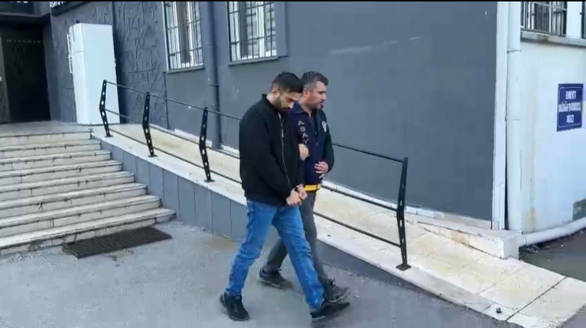 Bursa’da cezaevine girdi yine uslanmadı!