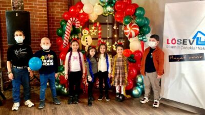 Bursa’da lösemili çocuklara yılbaşı etkinliği